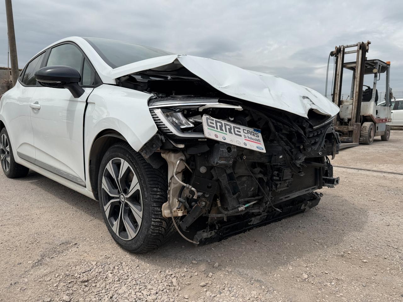 RENAULT CLIO 2023 1.6 HYBRID *AUTOM * AIRB OK