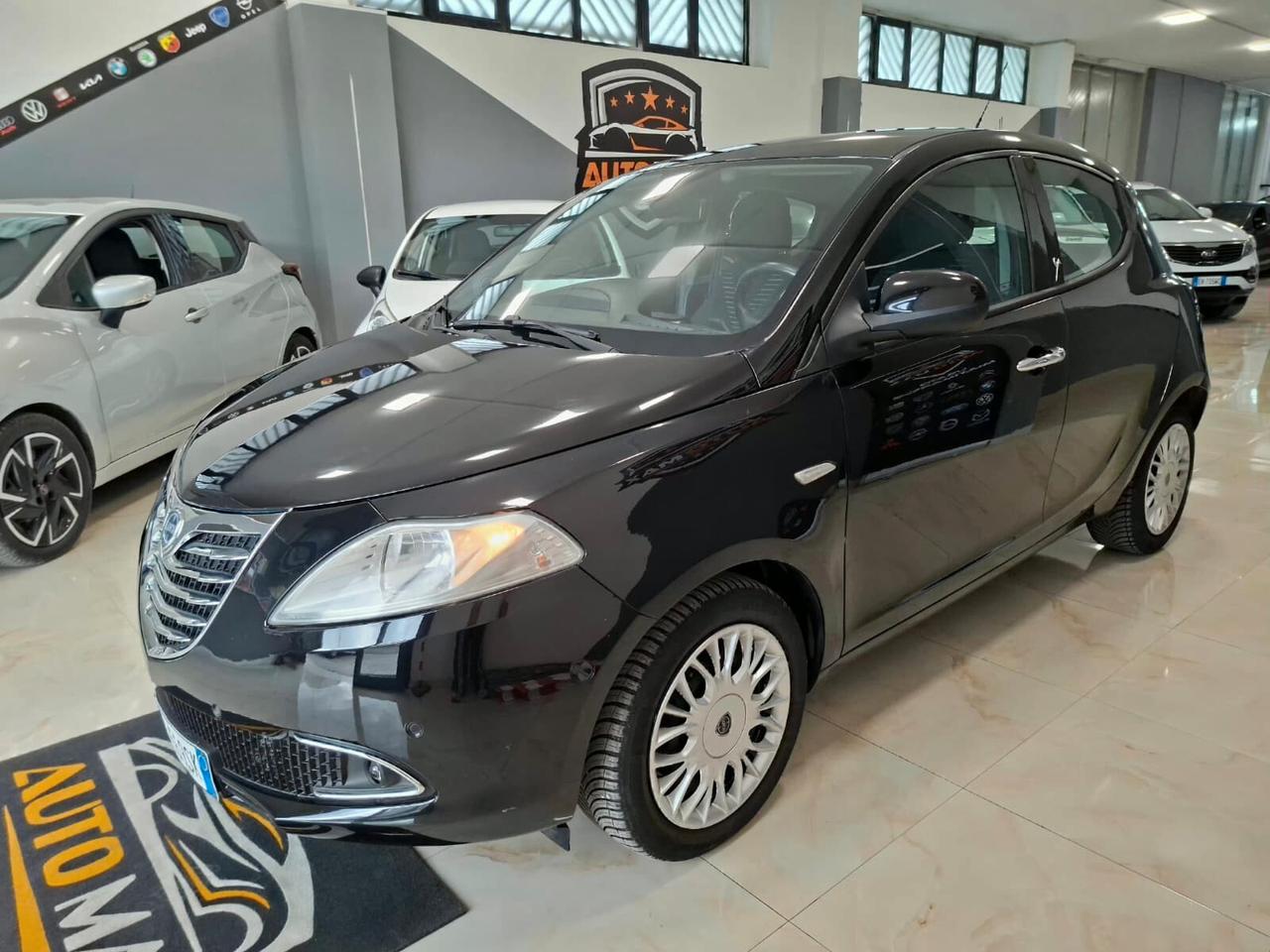 Lancia Ypsilon 0.9 t.air 85cv Platinum 2011