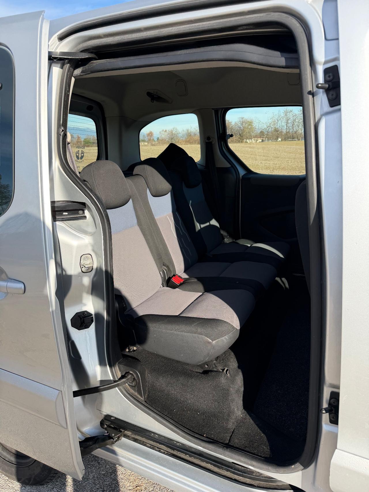 Peugeot Partner Tepee 1.6 HDi 92CV Active 4X4