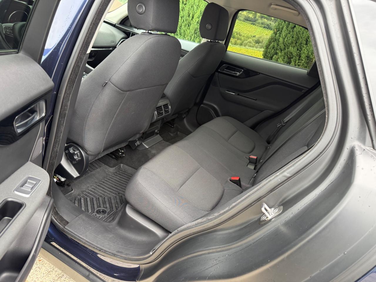 Jaguar F-Pace 2.0 D 180 CV AWD aut. Prestige