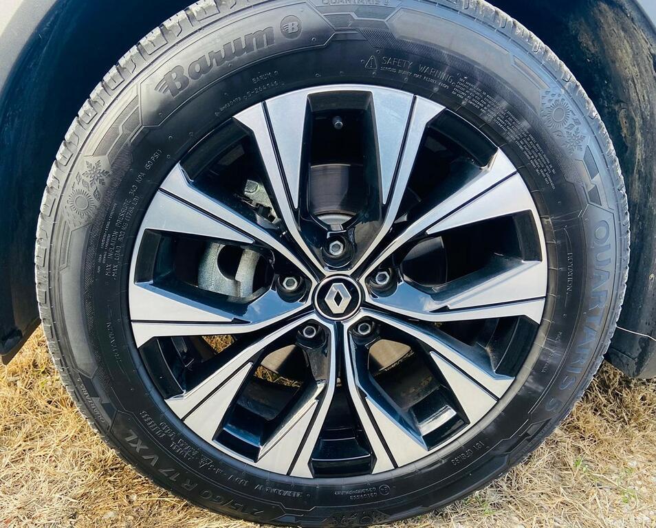 Renault Captur 1.6 E-TECH Hybrid Techno Fast Track Auto