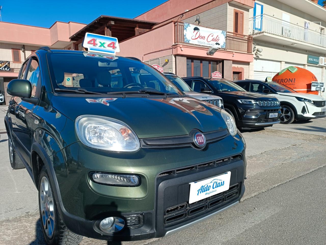 Fiat Panda 1.3 MJT 16V DPF 4x4 Climbing