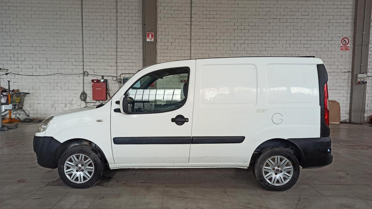 2x Fiat Doblo Doblò 1.6 16V Natural Power 2010/2008