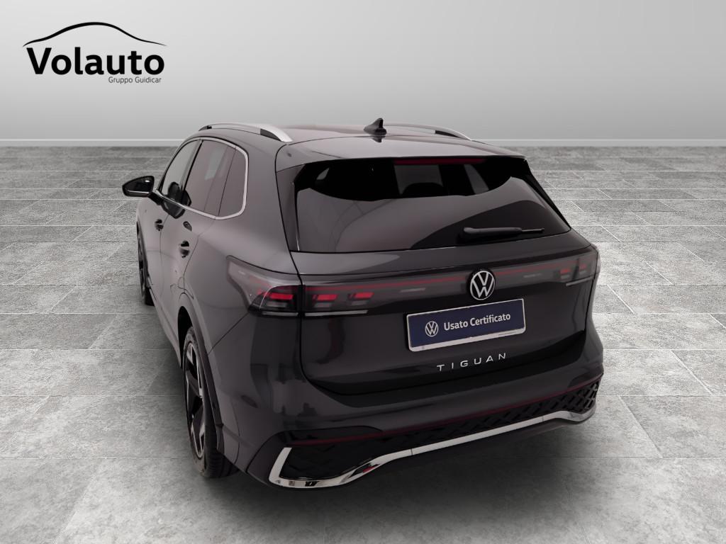 VOLKSWAGEN Tiguan III 2024 - Tiguan 2.0 tdi R-Line 150cv dsg