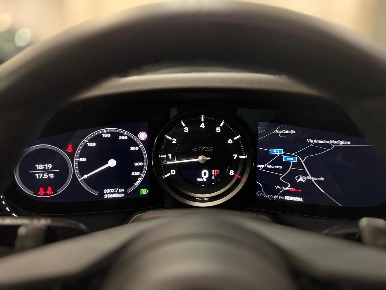 Porsche 911 Carrera 4 GTS