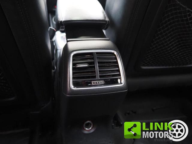 AUDI Q3 2.0 TDI 150 CV quattro S tronic S Line