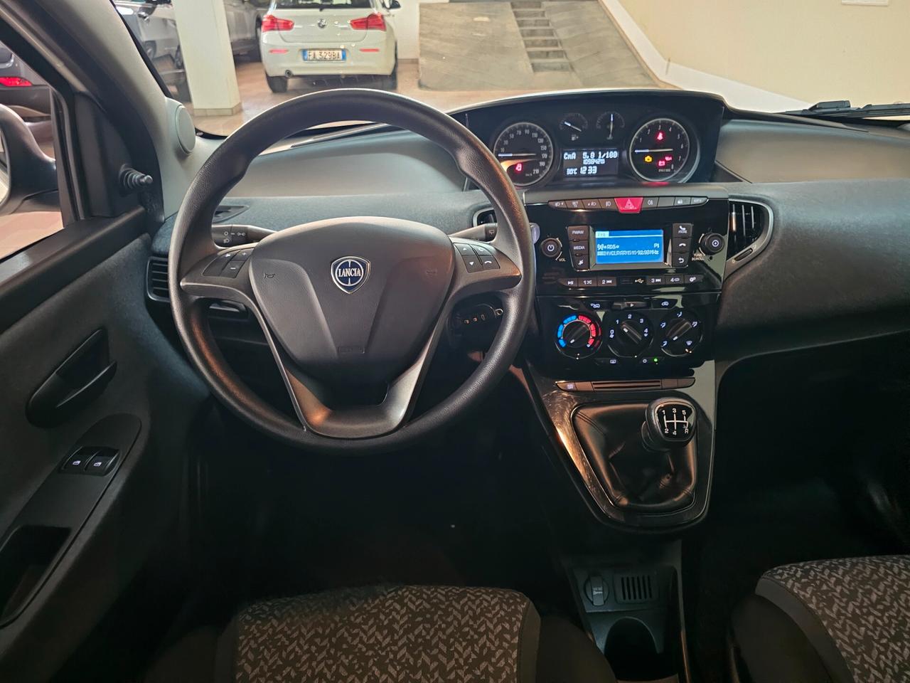 Lancia Ypsilon 1.2 69 CV 5 porte Gold