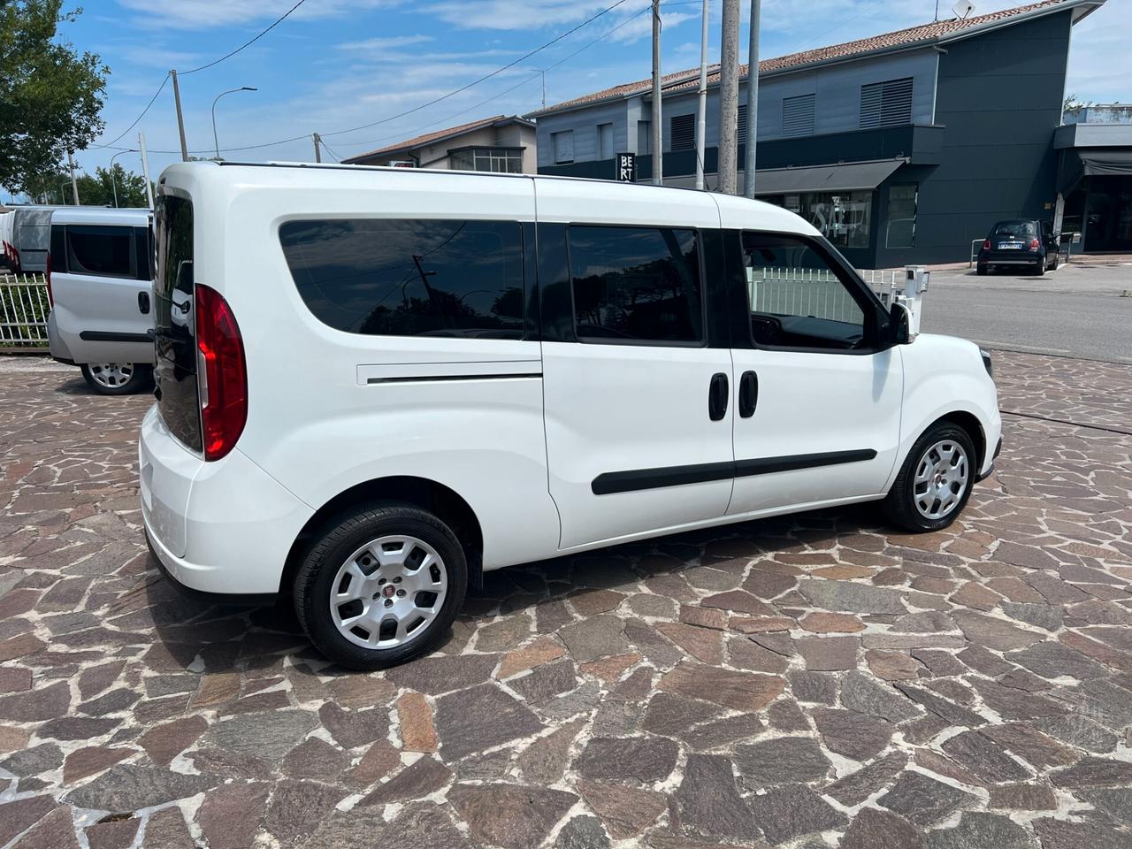 Fiat Doblo Maxi 1.6 MJT 101 CV PL Combi N1 Autocarro 5 posti **Km 18.600**