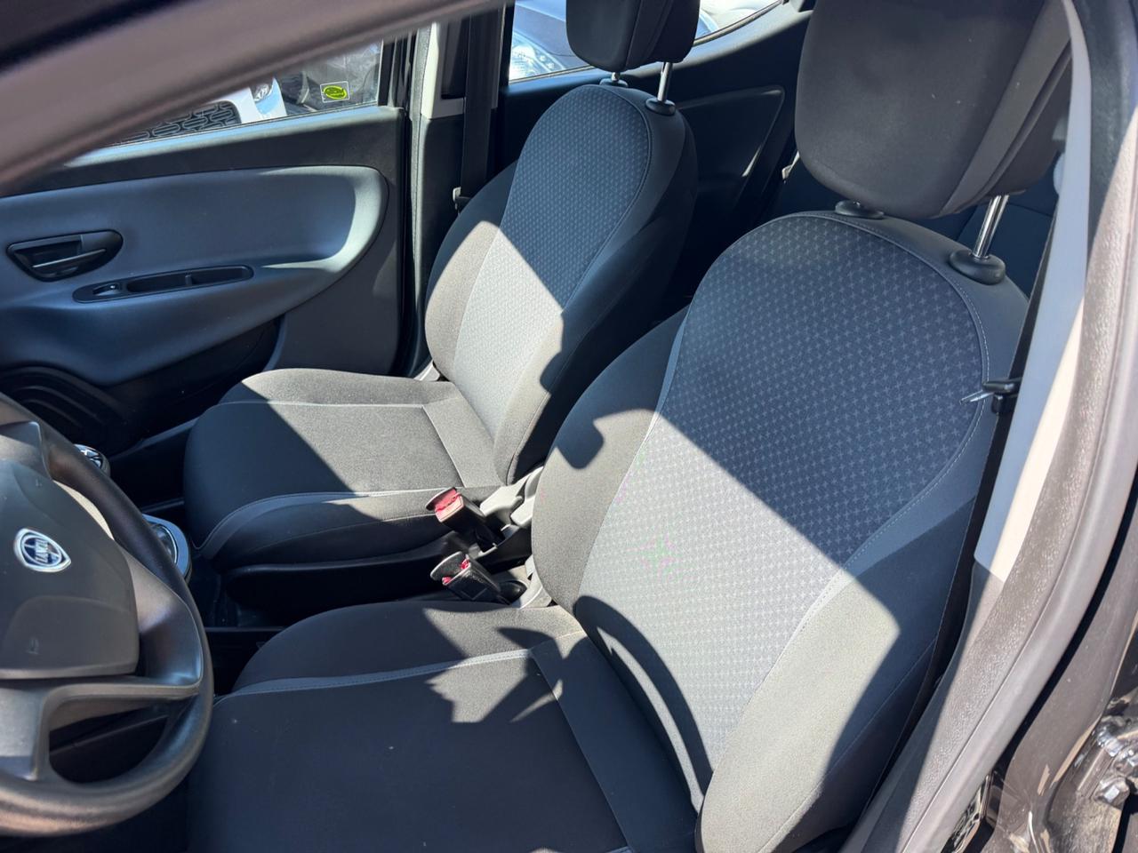 Lancia Ypsilon 1.2 69 CV 5 porte GPL Km Certificati