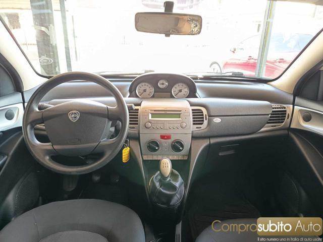 LANCIA Ypsilon 1.2 69 CV Diva