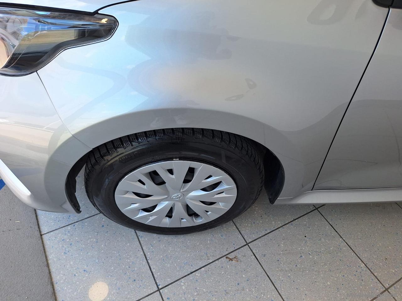 TOYOTA Yaris 1.5 Hybrid 5p. Business