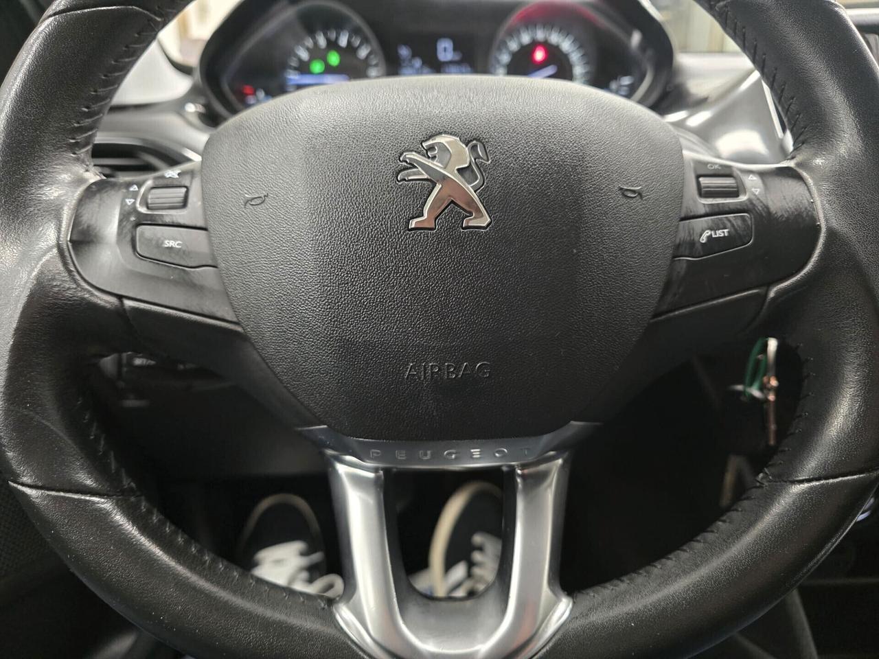 Peugeot 208 PureTech 82 5 porte Active NEOPATENTATI