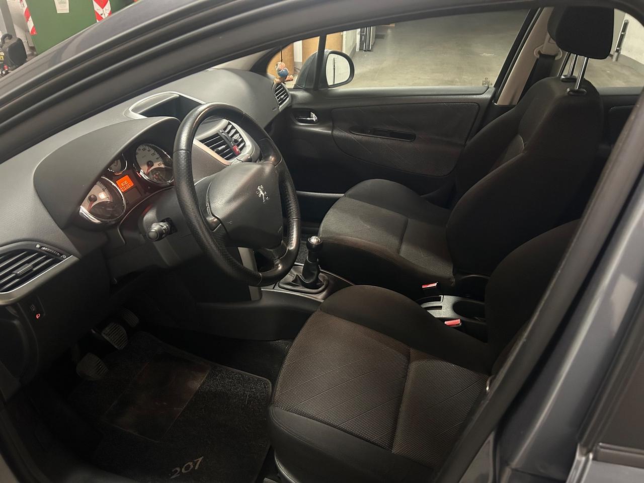 Peugeot 207 1.4 VTi 95CV 5p. XS Easy