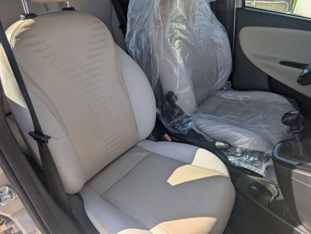 LANCIA Ypsilon 1.2 69 CV 5 porte S&S Platinum