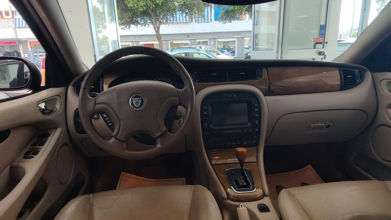 Jaguar X-Type 2.5 V6 24V GPL ISCRITTA ASI