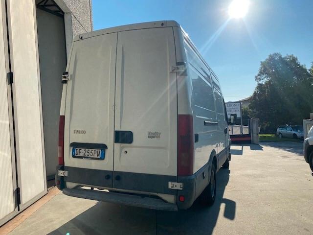 Iveco Daily 35S12V 2.3 Hpi TDI PC-TN Furgone L