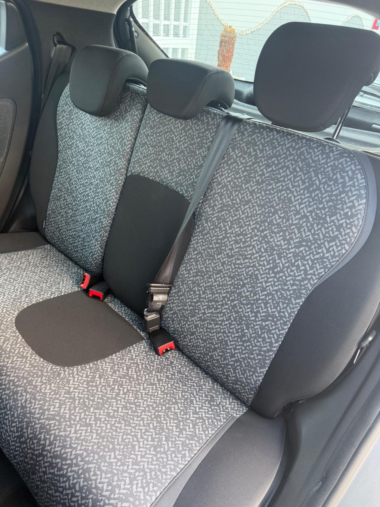 Lancia Ypsilon 1.0 FireFly 5 porte S&S Hybrid Gold Plus