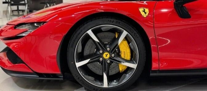Ferrari SF90 CABRIO SPIDER FULL CARBON FIORAN