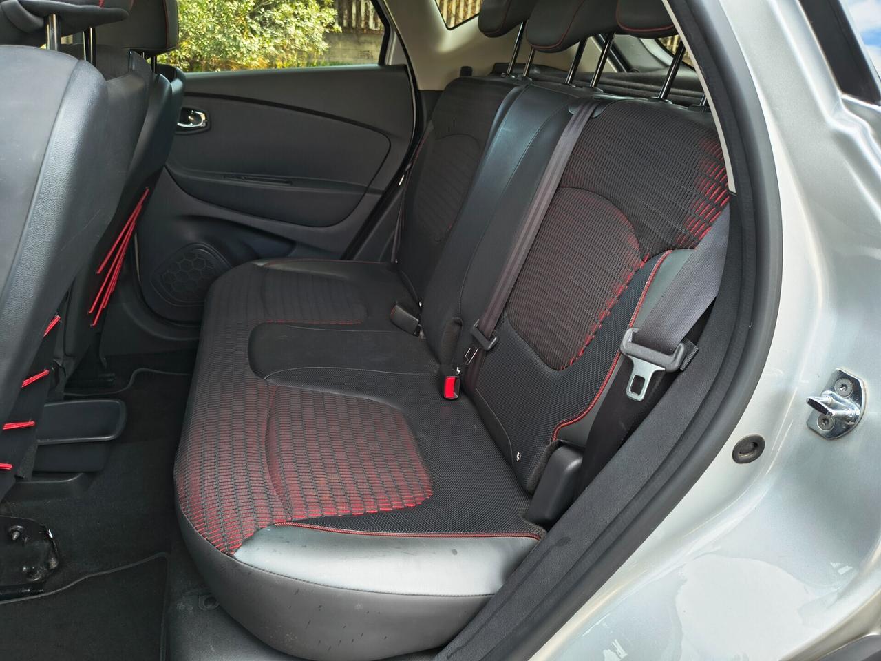 RENAULT CAPTUR 1.5 DIESEL CAMBIO AUTOMATICO 2017