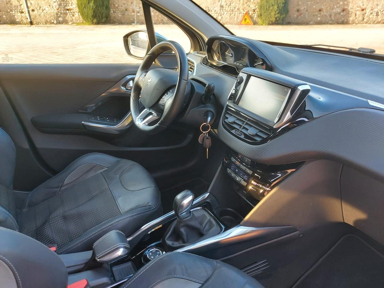 Peugeot 2008 1.6 e-HDi 92 CV Stop&Start Allure