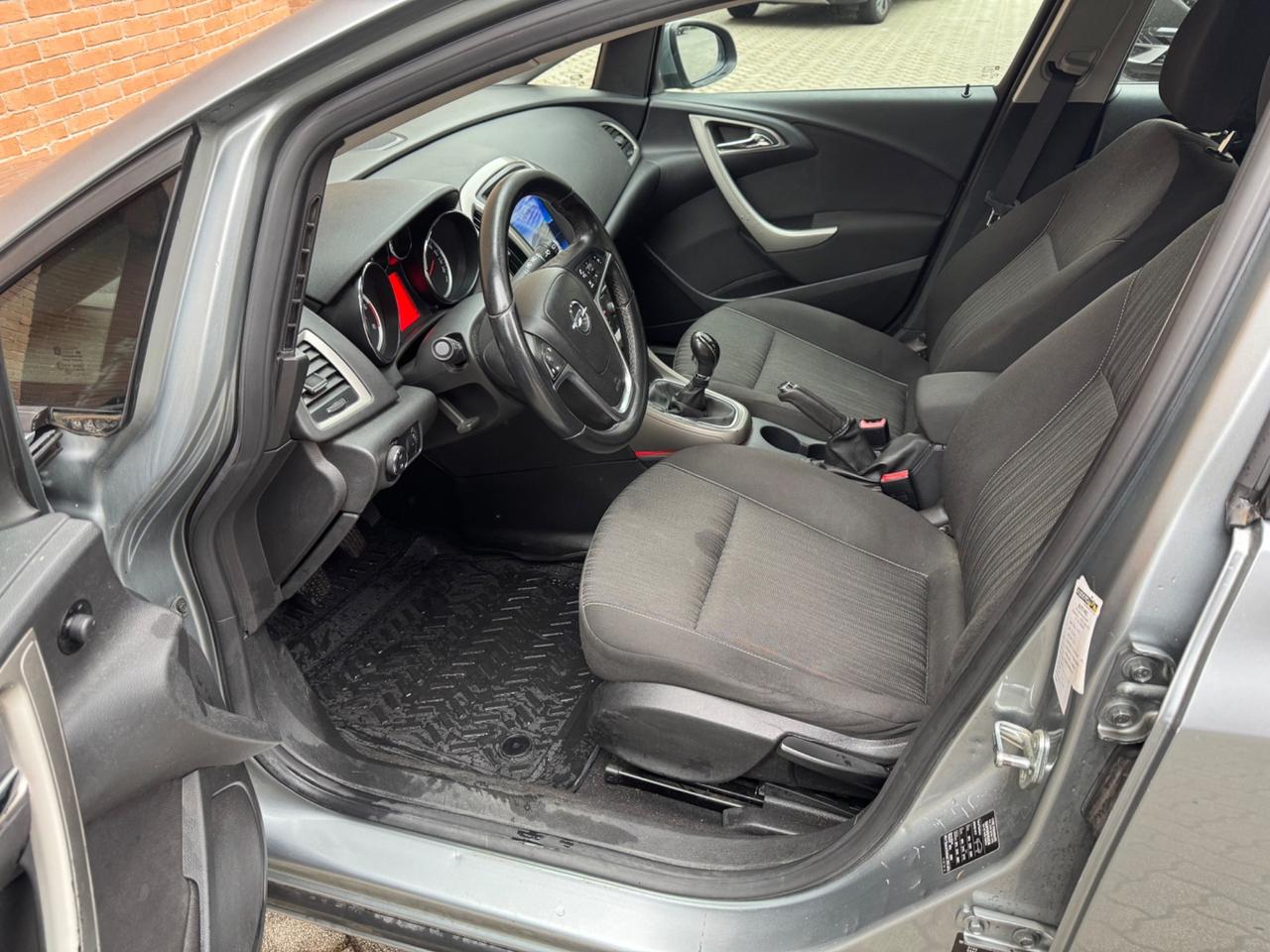 Opel Astra 1.7 CDTI 110CV Sports Tourer Cosmo