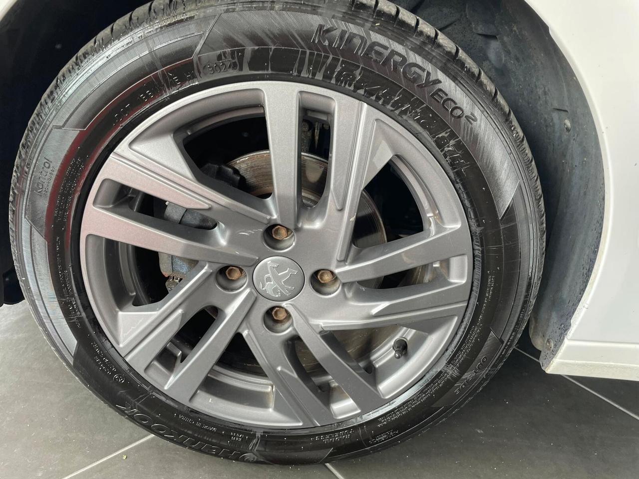 PEUGEOT 208 1.2 ACTIVE PACK 75cv