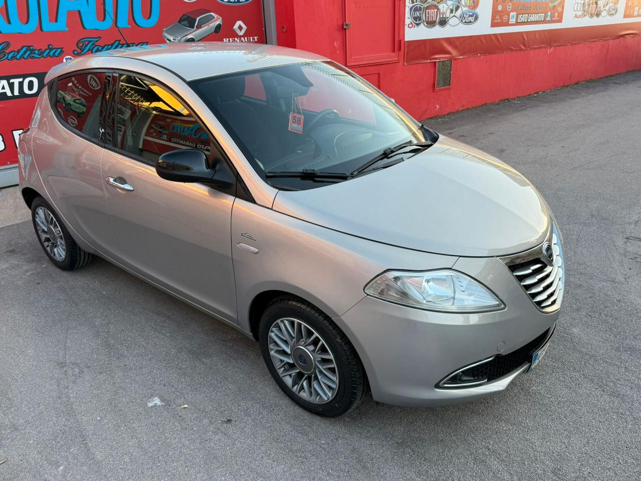 Lancia Ypsilon 1.3 MJT 95cv Platinum - 2011