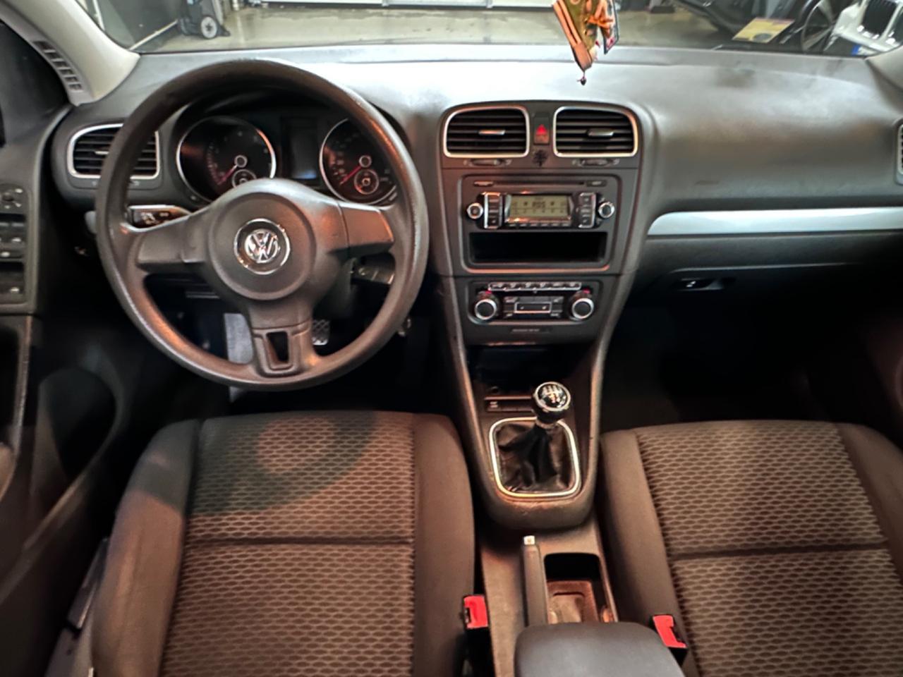 Volkswagen Golf 1.6 5p. Trendline BiFuel