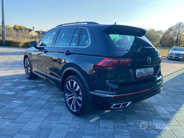 VOLKSWAGEN Tiguan 2.0 TDI 150 CV DSG R-Line + MA