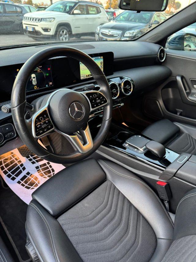 MERCEDES-BENZ A 180 d Automatic Business Extra