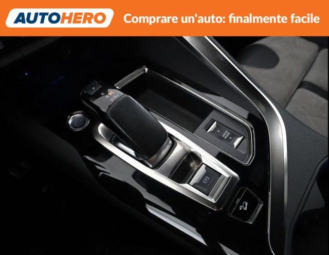 PEUGEOT 3008 Hybrid4 300 e-EAT8 GT