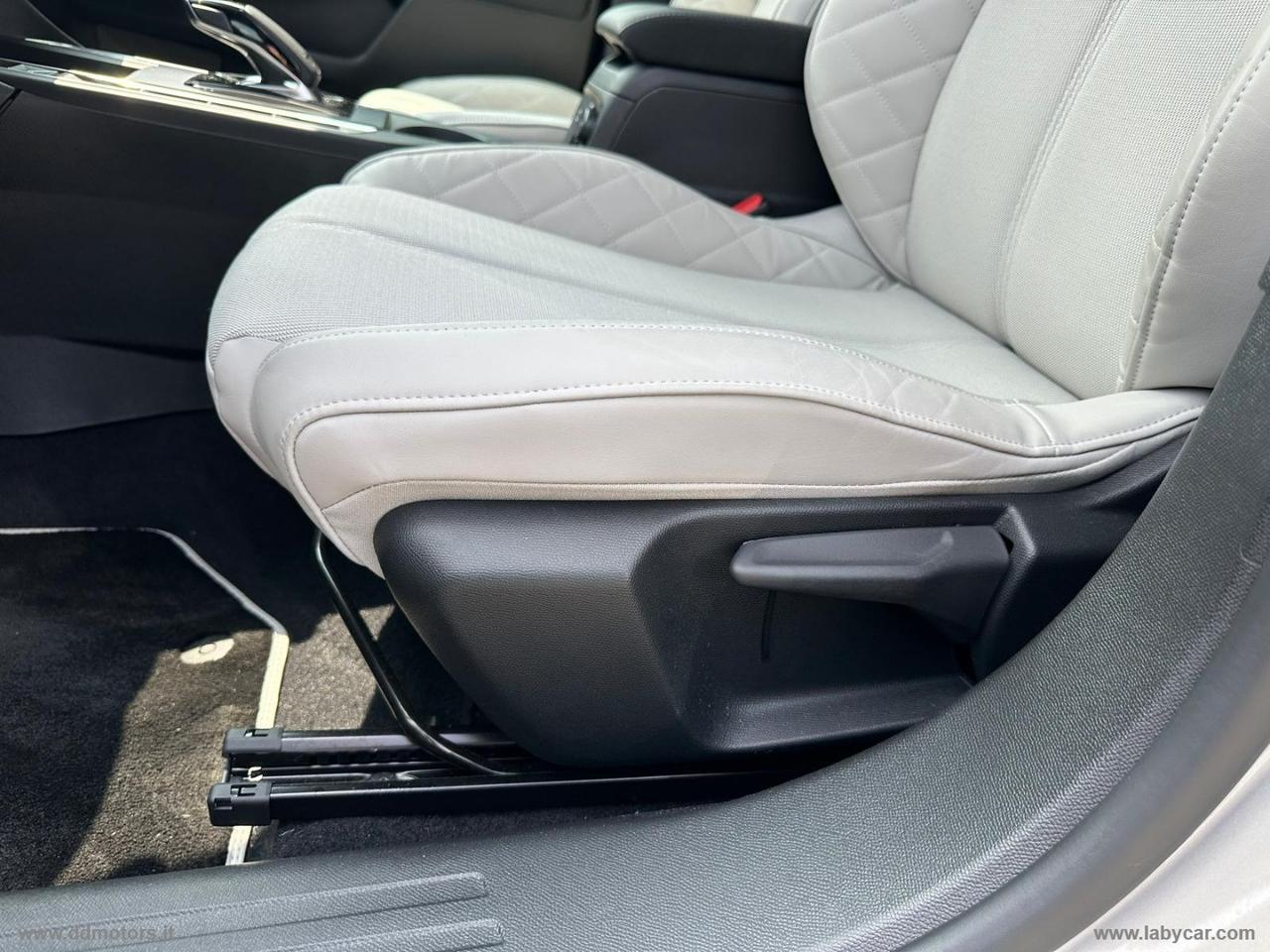 DS AUTOMOBILES DS 3 PureTech 130 aut. Esprit de Voyage *PROMO*