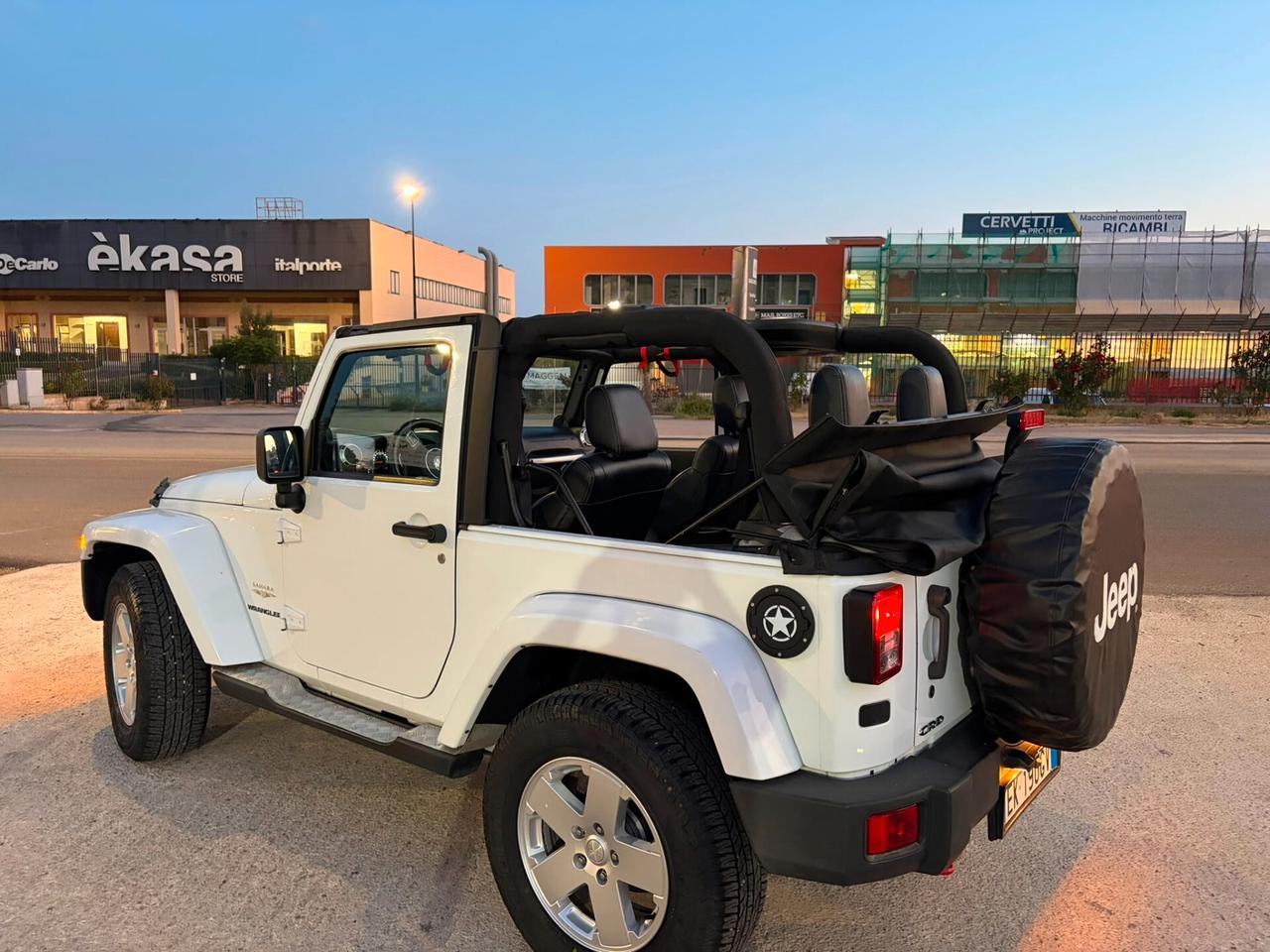 Jeep Wrangler Unlimited 2.8 CRD DPF Sahara Auto