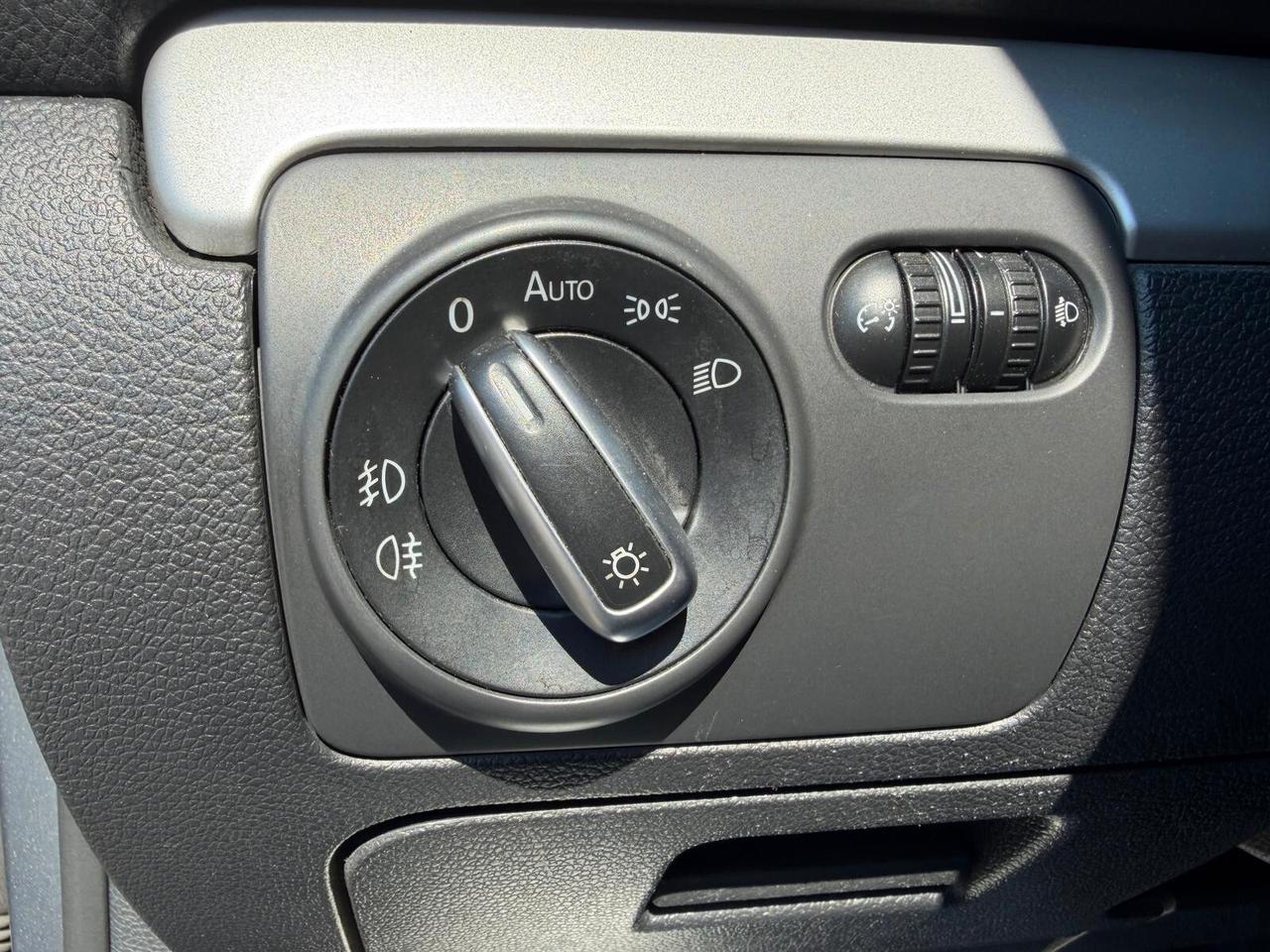 Volkswagen Golf 6 1.6 TDI 105CV 5P HIGHLINE UNIPRO 2010