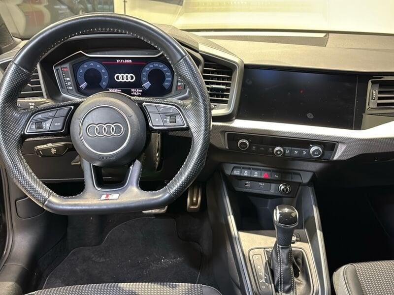Audi A1 A1 citycarver 30 TFSI S tronic