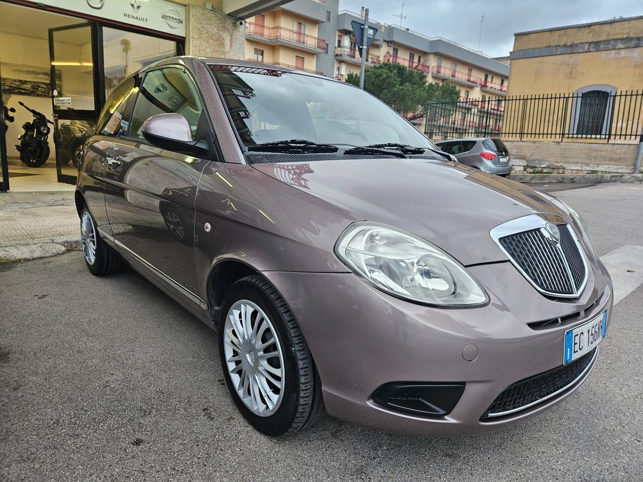 Lancia Ypsilon 1.2 69cv Diva