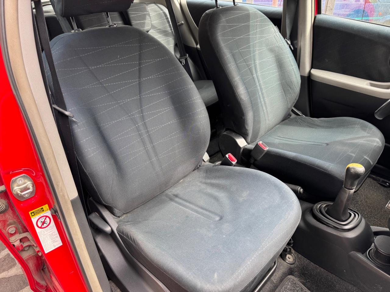 Toyota Yaris 1.0 5 porte Sol