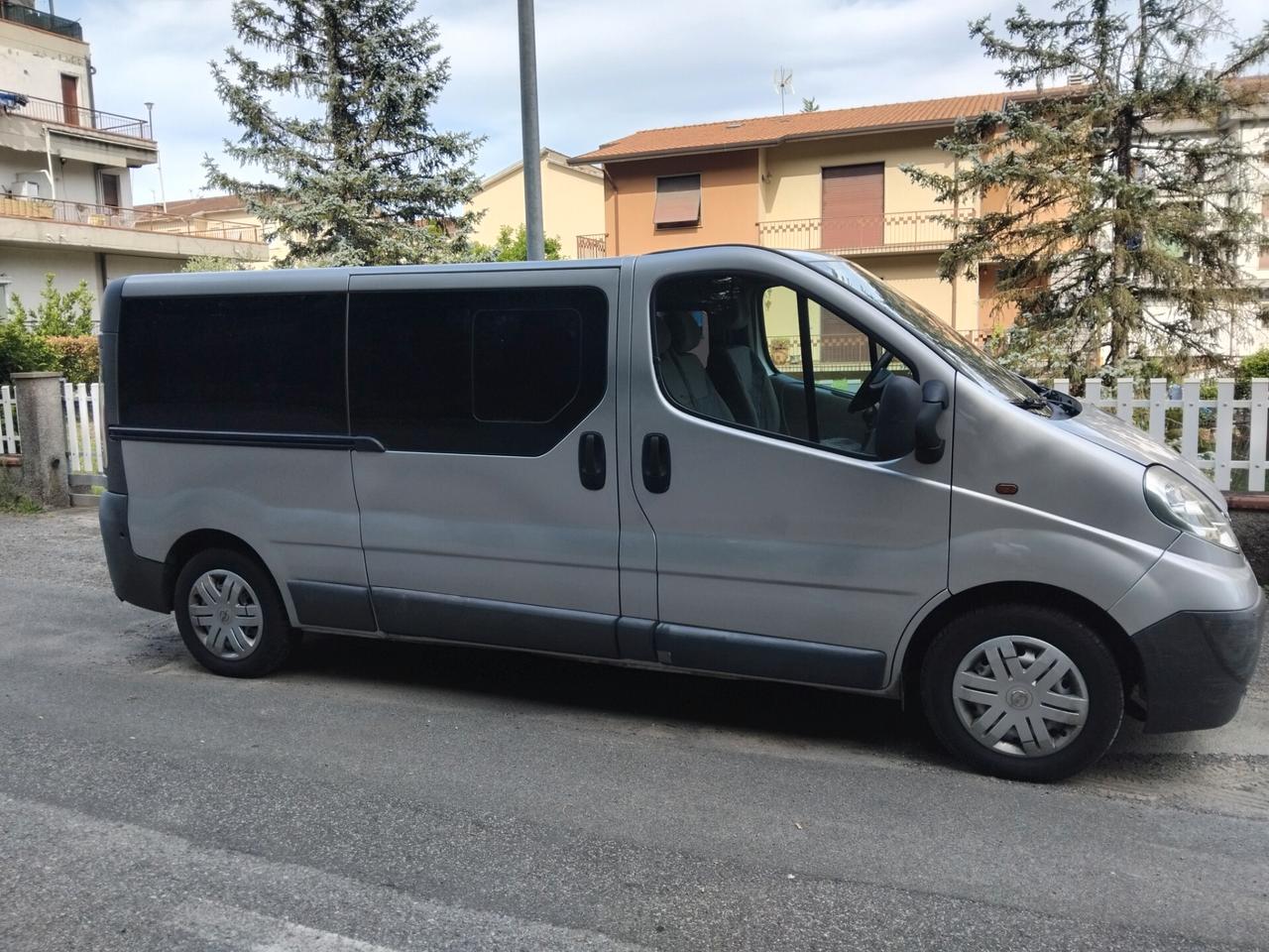 Opel Vivaro 27 1.9 CDTI/100CV PC-TN Combi
