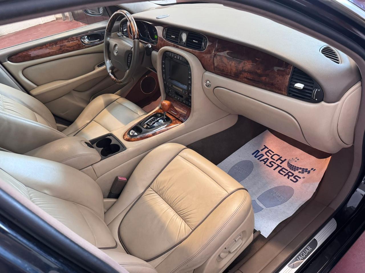 Jaguar XJ 4.2 V8 cat Sovereign