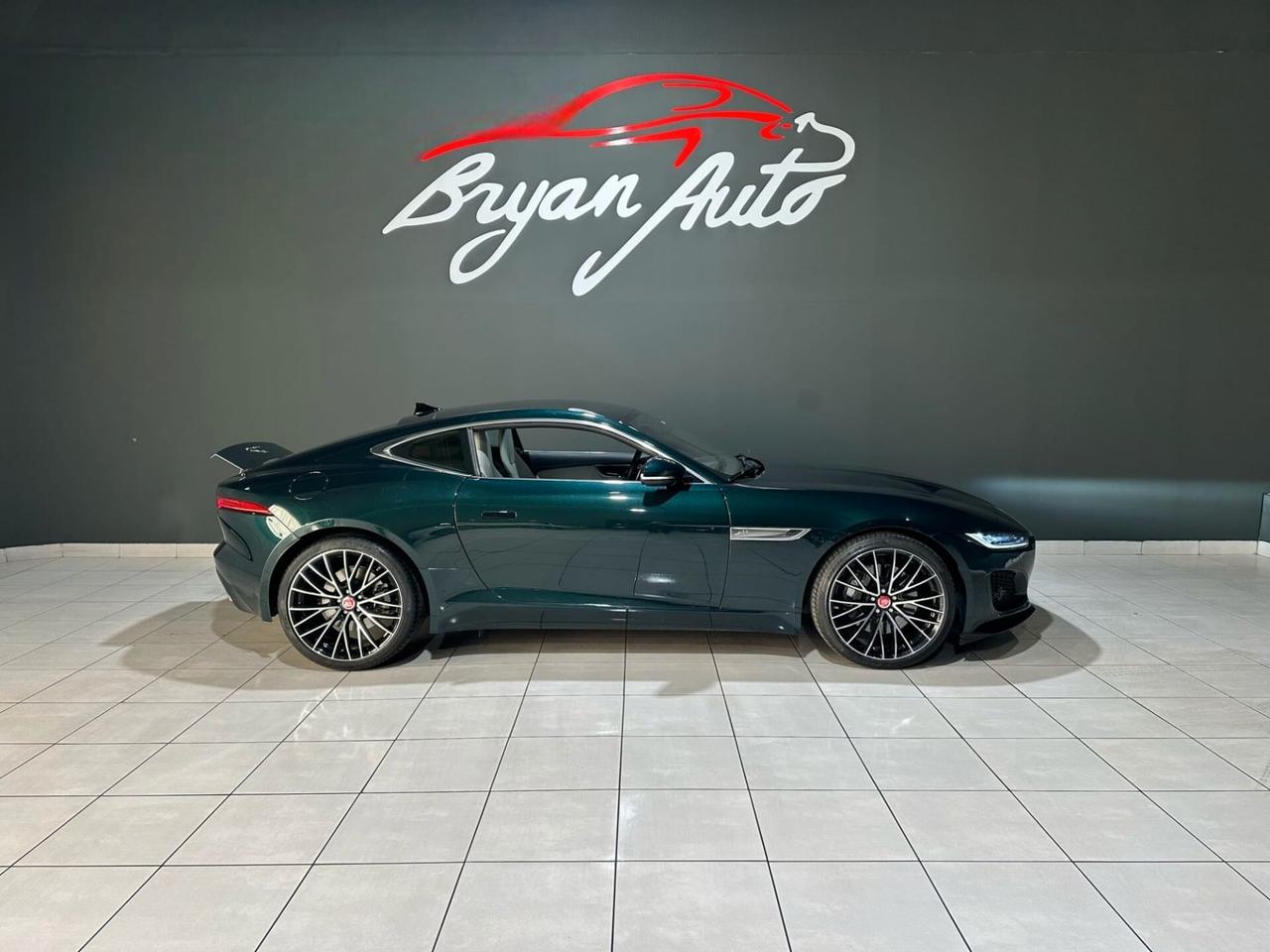 Jaguar F-Type Coupe 2.0 i4 AUT 300cv IVA ESPOSTA LIMITED EDITION
