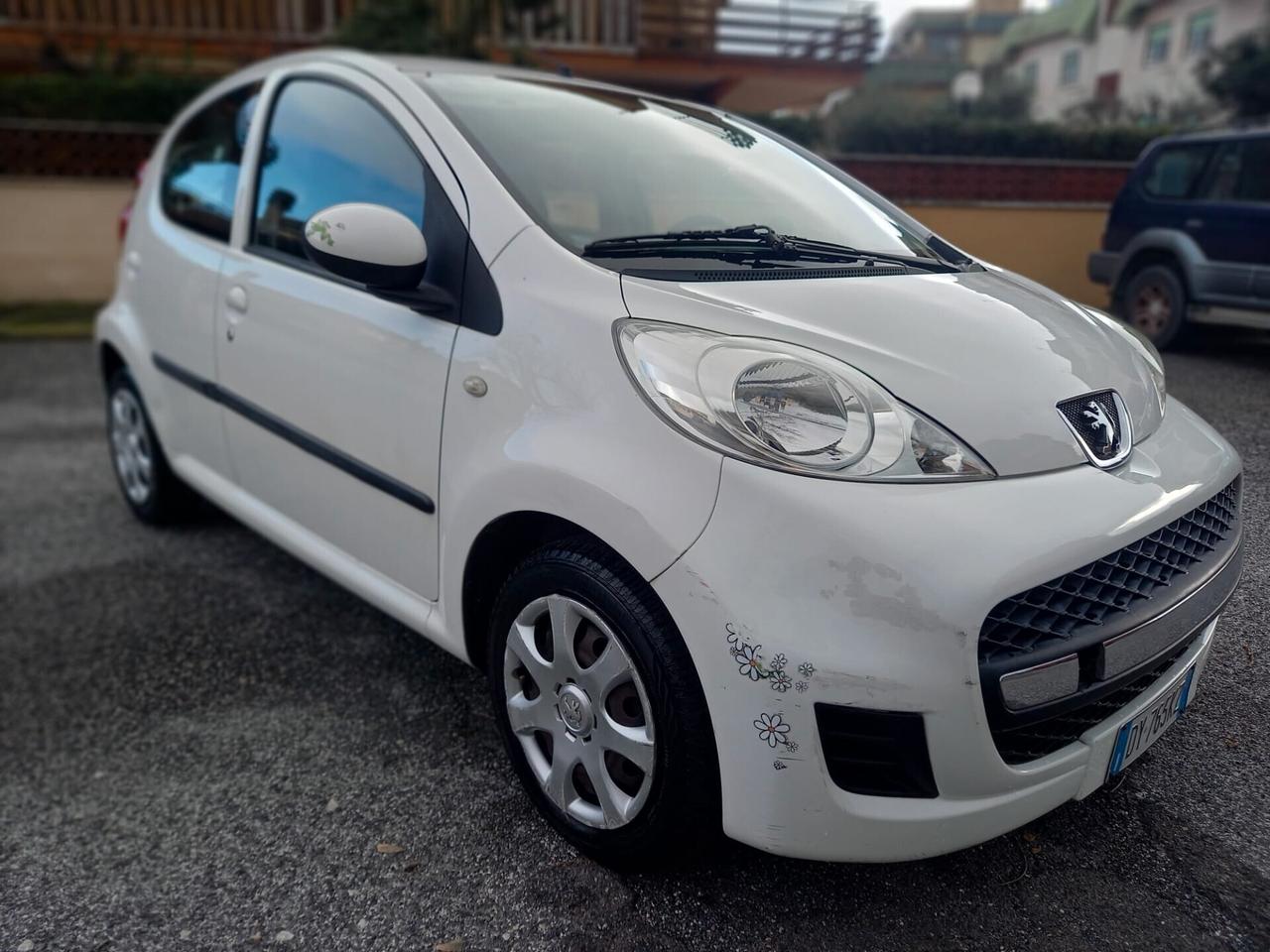 Peugeot 107 1.0 benzina NEOPATENTATI 110.000KM ORIGINALI