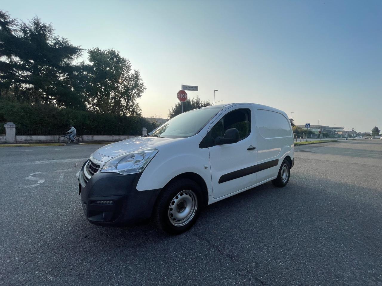 Peugeot Partner BlueHDi 75 L1 Furgone Pro
