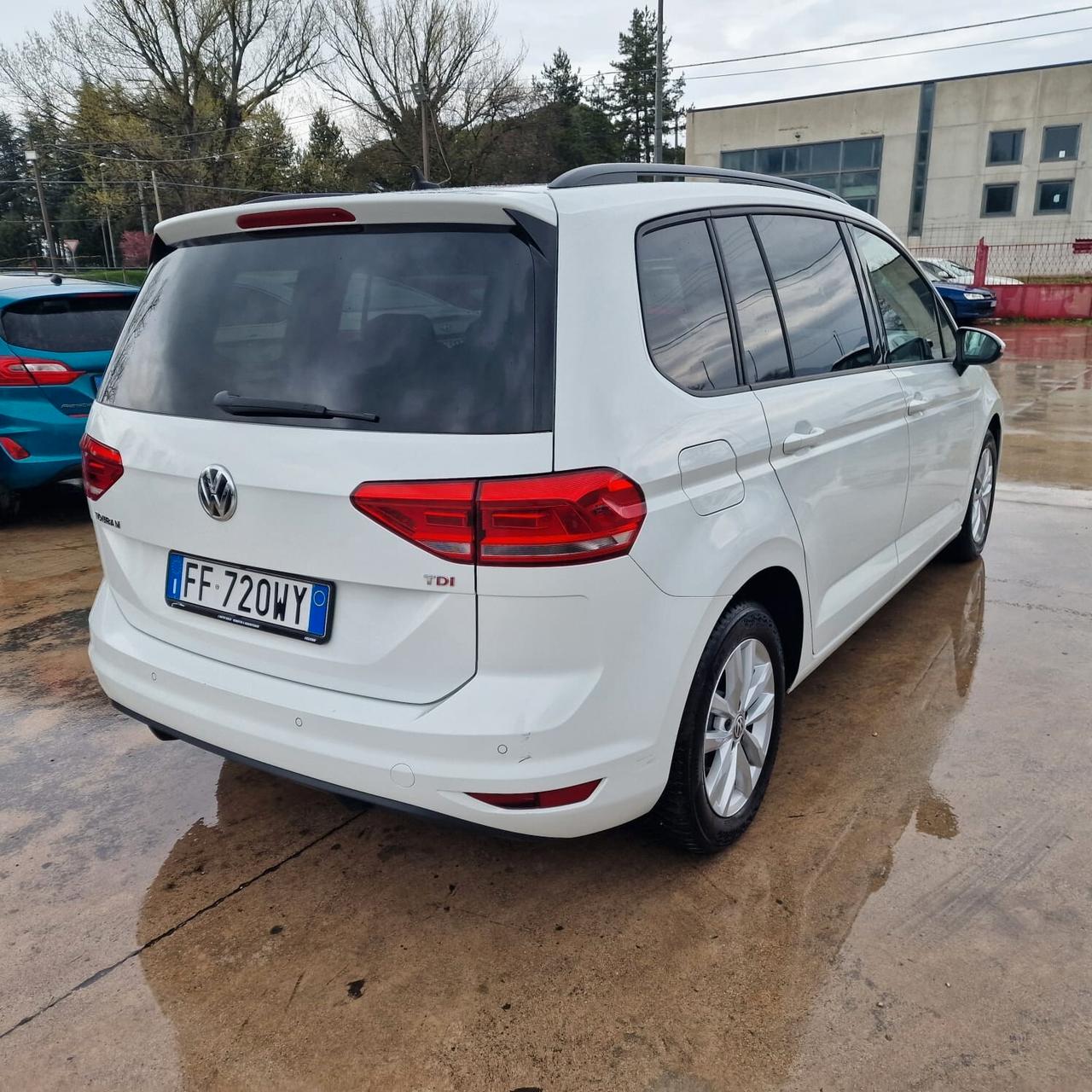 Volkswagen Touran 1.6 TDI 115 CV SCR DSG Highline BlueMotion Tech.