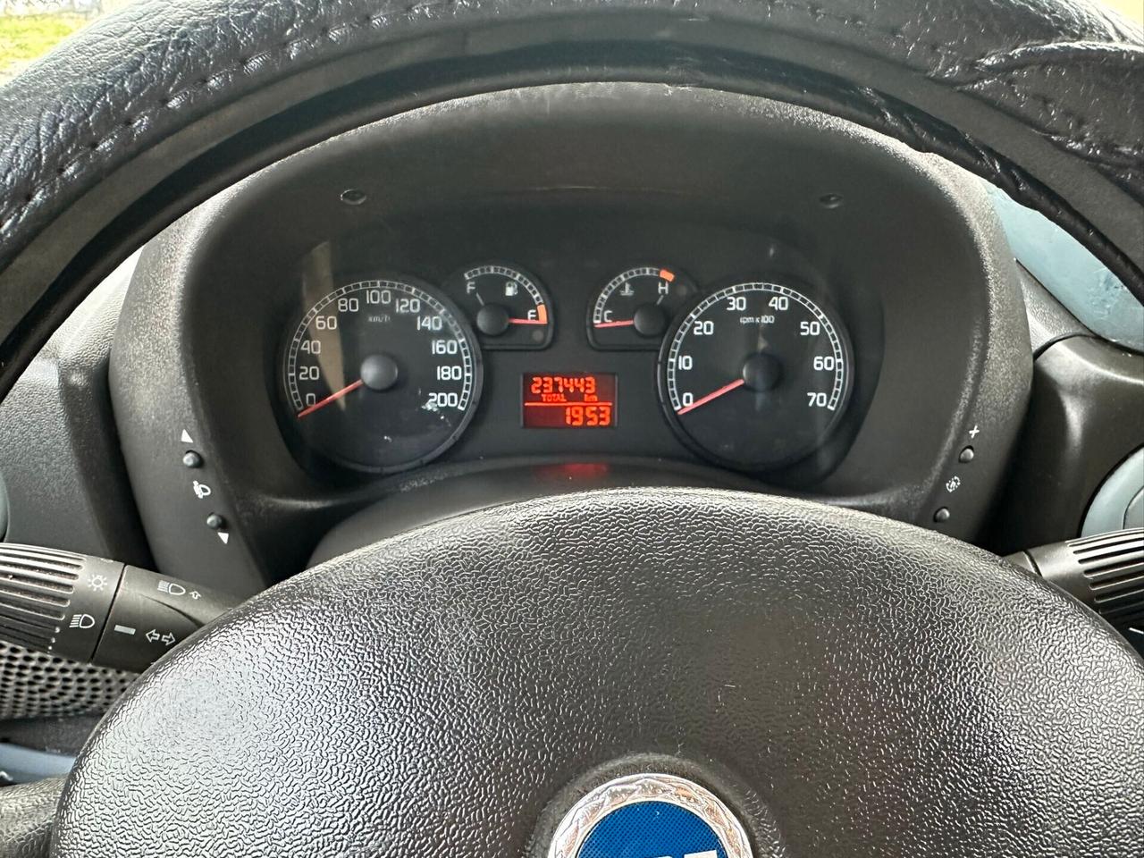 FIAT DOBLO' con 235000km SUPER PREZZO!