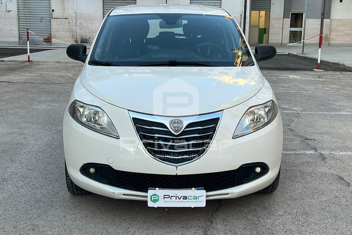 LANCIA Ypsilon 1.2 69 CV 5 porte Silver