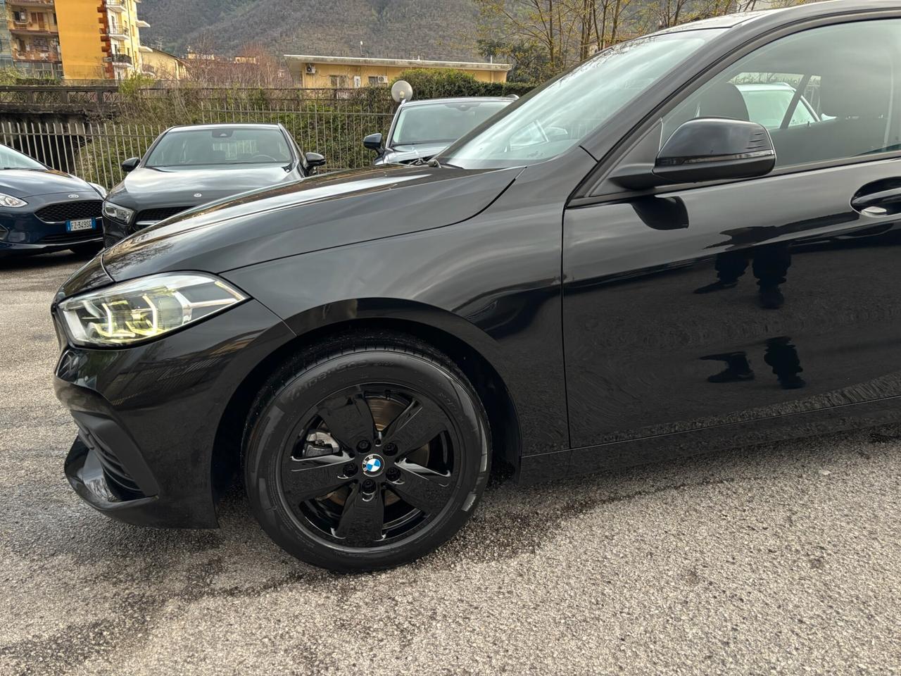 Bmw 116d 5p. Sport 116 CV AUTOMATIC FULL -LED- MATRIX