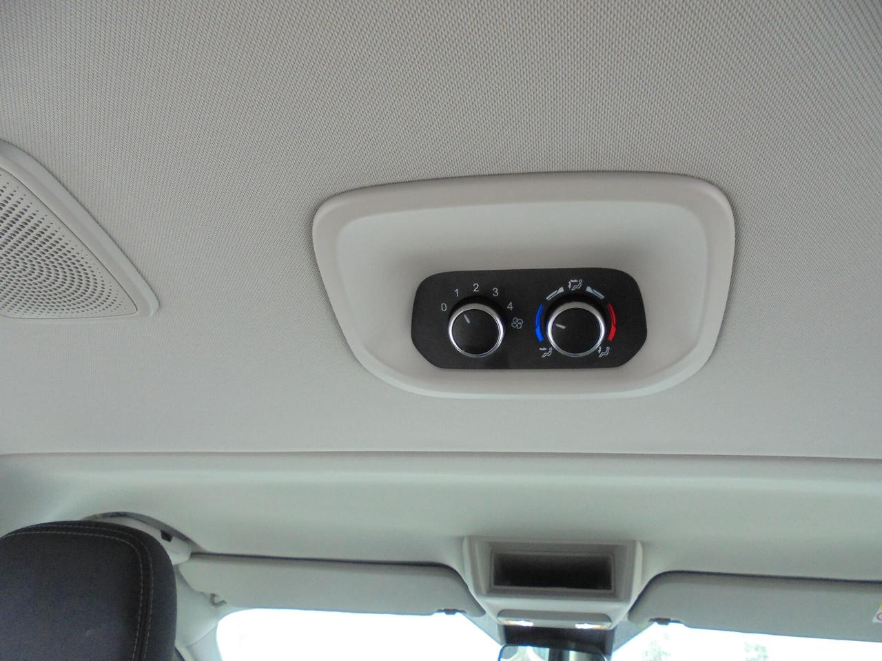 Ford Tourneo Custom 320 2.0 TDCi 130CV MHEV PC Titanium