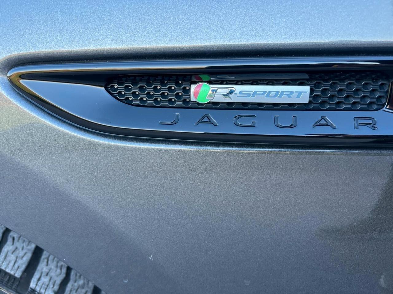 Jaguar F-Pace 2.0 D 180 CV AWD aut. R-Sport