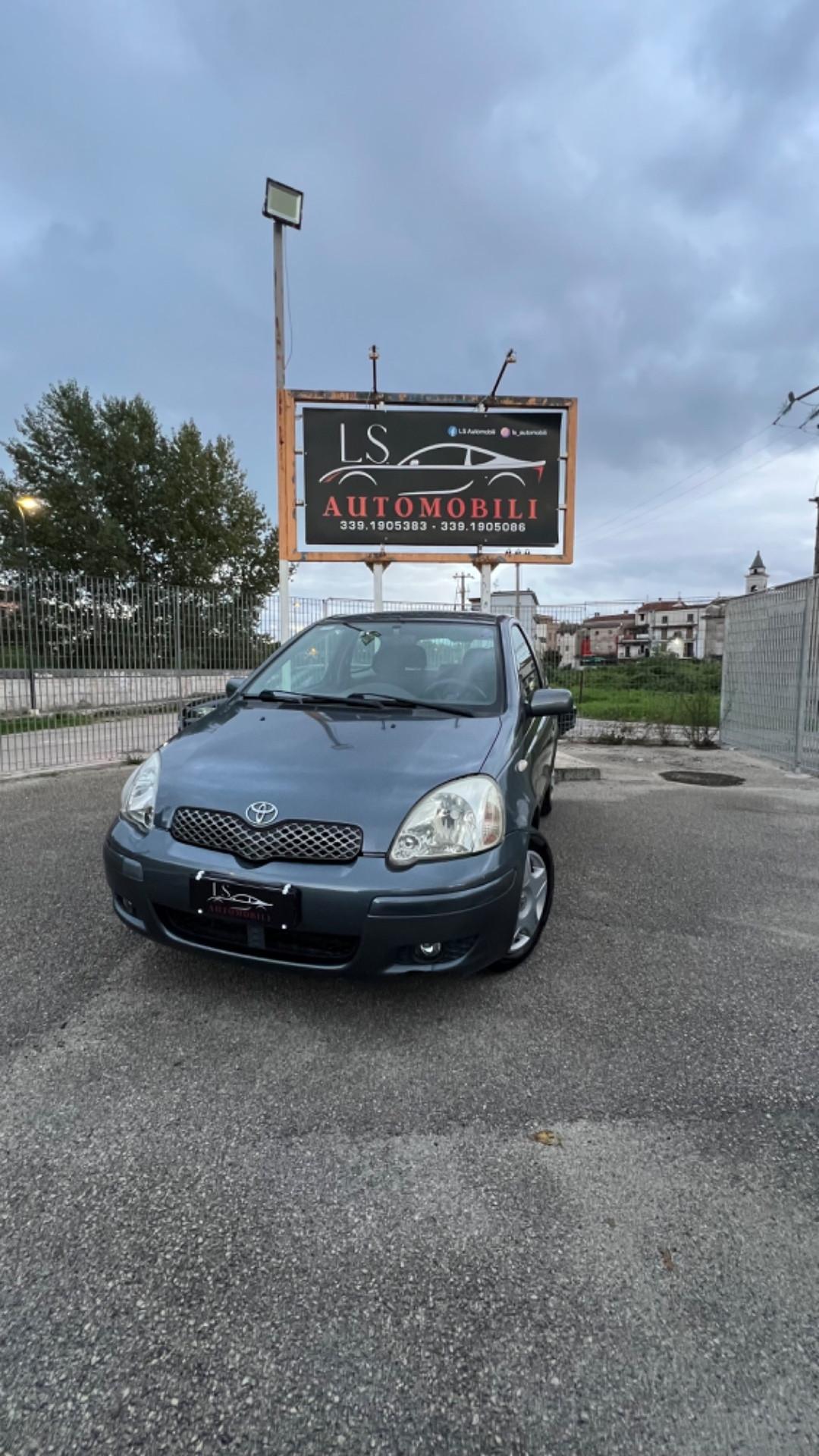 Toyota Yaris 1.0i 16V cat 3 porte Sol