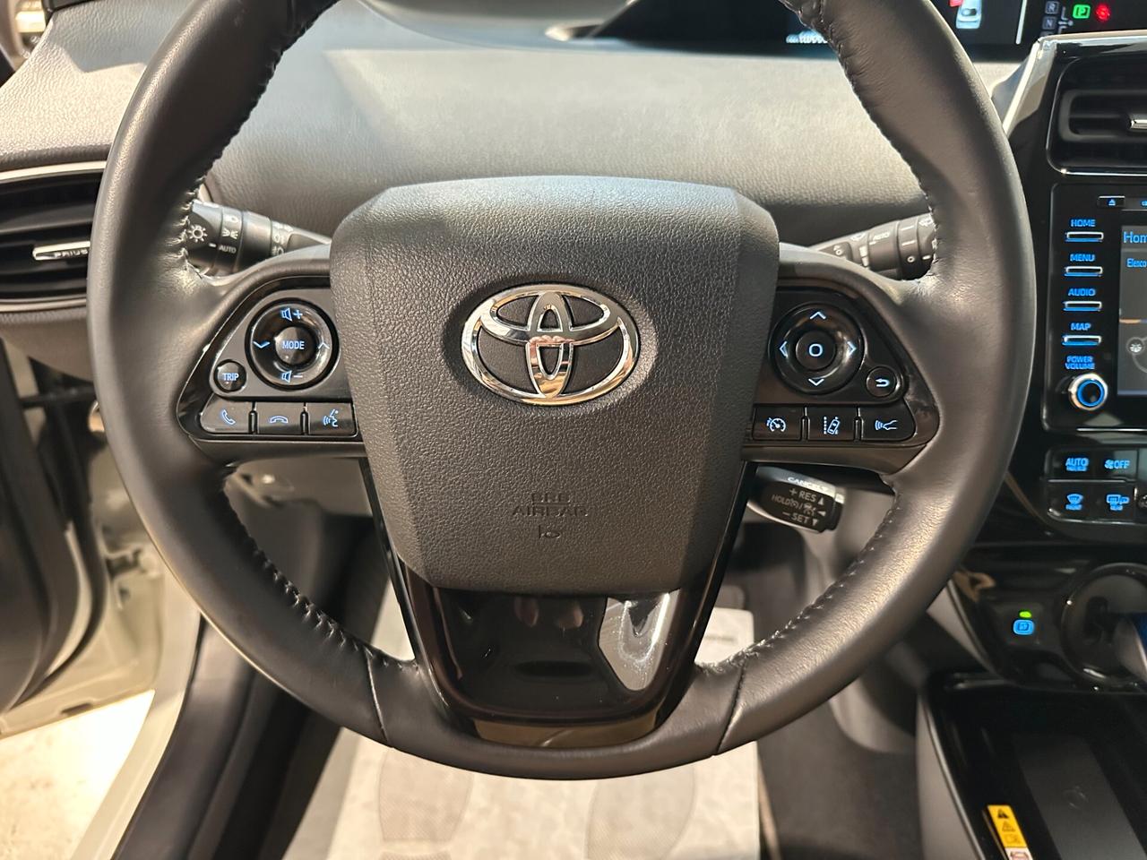 Toyota Prius 1.8 AWD Lounge